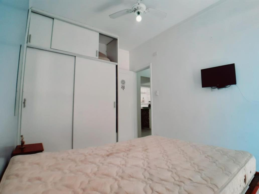 Apartamento Vento E Mar - 2 Quartos Com Sacada Na Quadra Da Praia Do Gonzaga Santos  Exterior foto