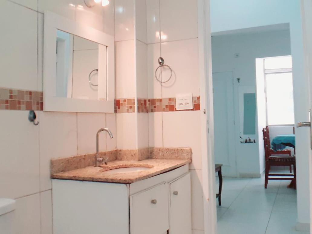Apartamento Vento E Mar - 2 Quartos Com Sacada Na Quadra Da Praia Do Gonzaga Santos  Exterior foto