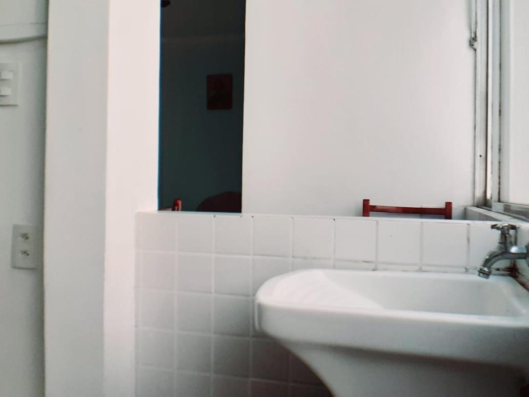 Apartamento Vento E Mar - 2 Quartos Com Sacada Na Quadra Da Praia Do Gonzaga Santos  Exterior foto
