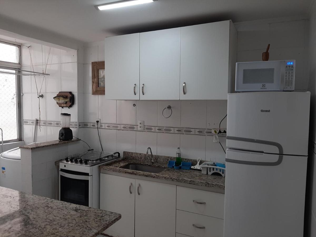 Apartamento Vento E Mar - 2 Quartos Com Sacada Na Quadra Da Praia Do Gonzaga Santos  Exterior foto