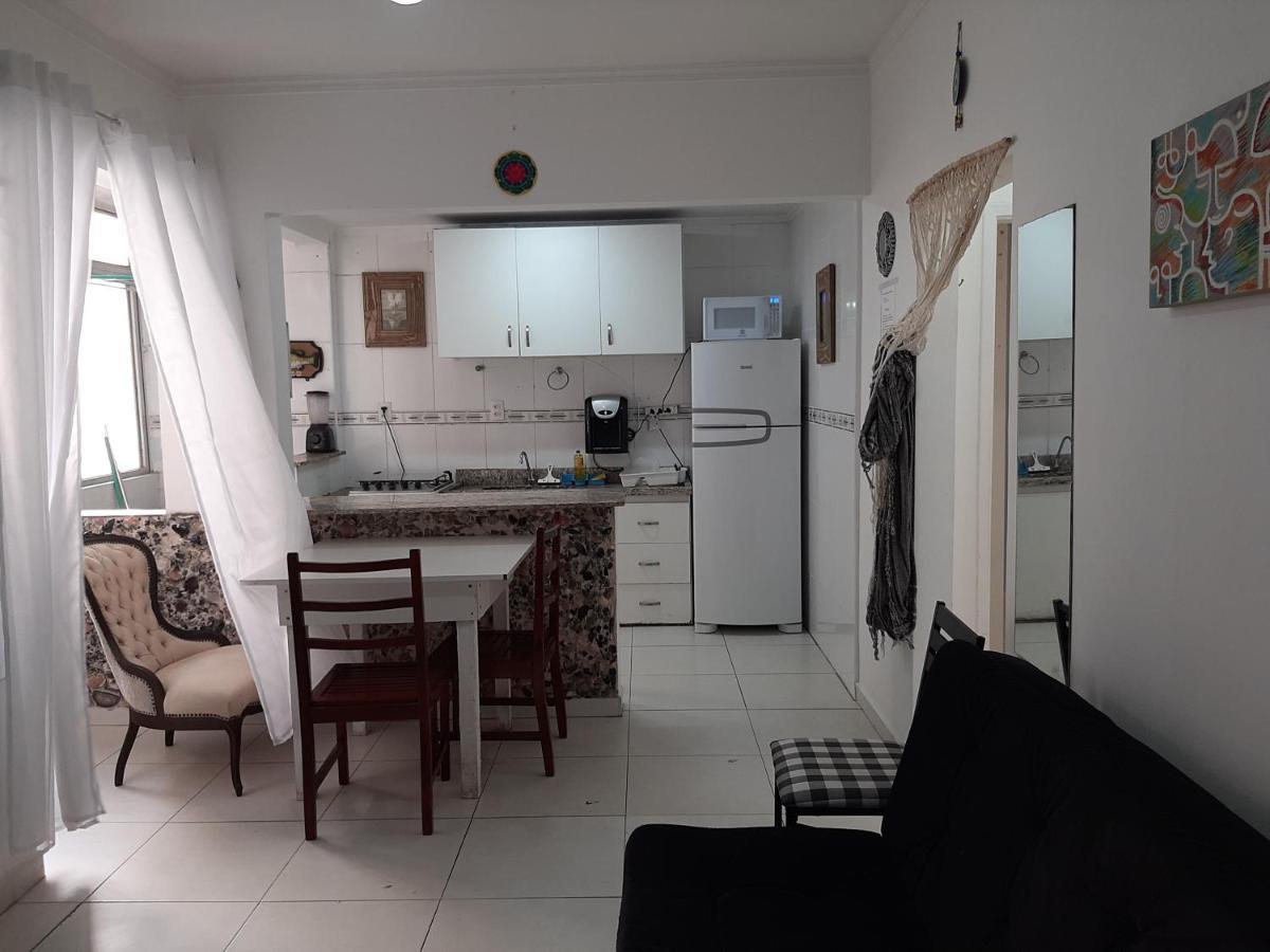 Apartamento Vento E Mar - 2 Quartos Com Sacada Na Quadra Da Praia Do Gonzaga Santos  Exterior foto