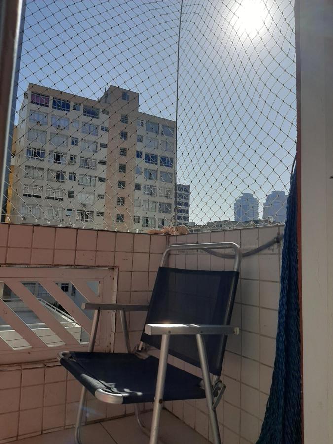 Apartamento Vento E Mar - 2 Quartos Com Sacada Na Quadra Da Praia Do Gonzaga Santos  Exterior foto