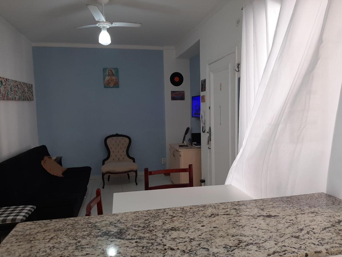 Apartamento Vento E Mar - 2 Quartos Com Sacada Na Quadra Da Praia Do Gonzaga Santos  Exterior foto